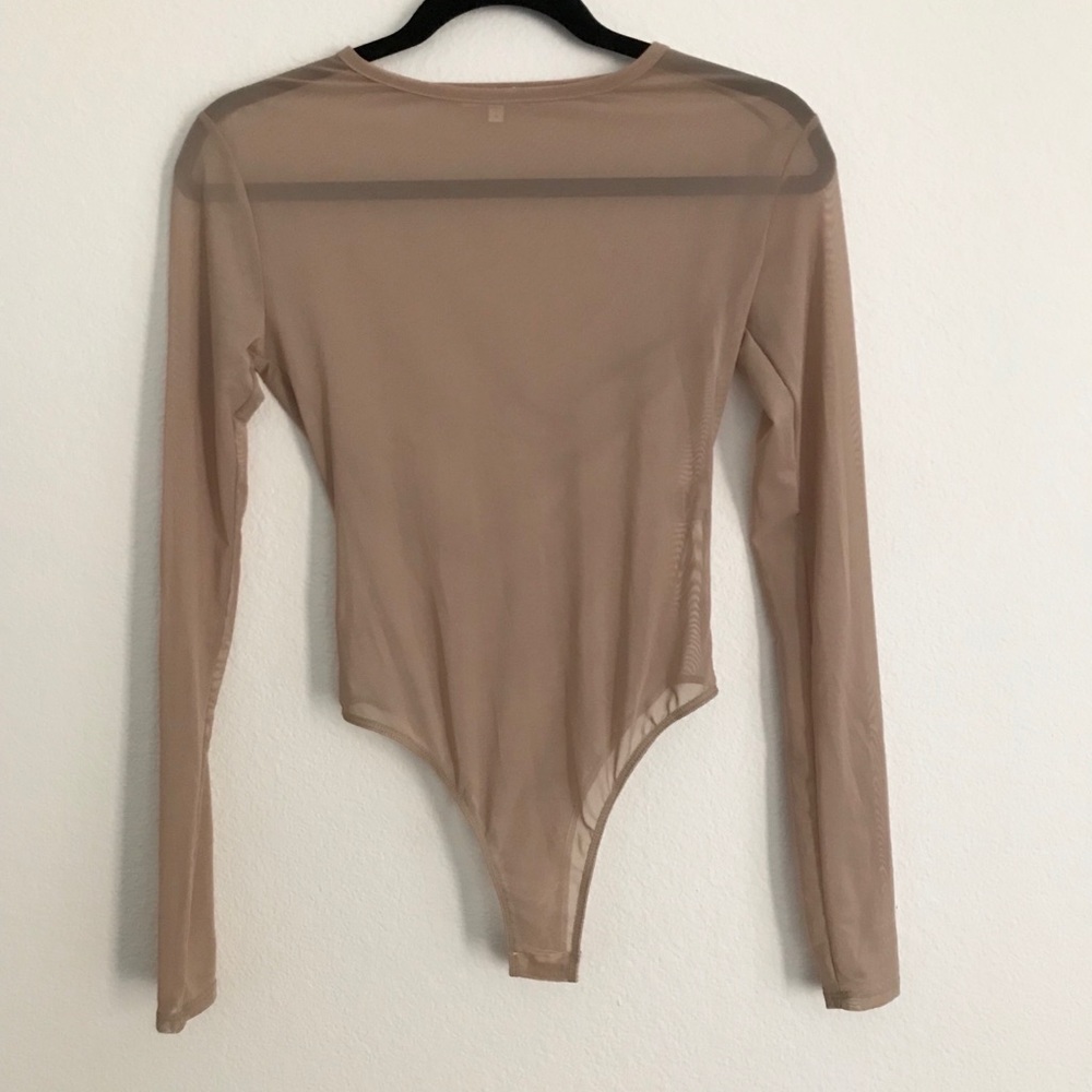 💙$5 tan mesh bodysuit